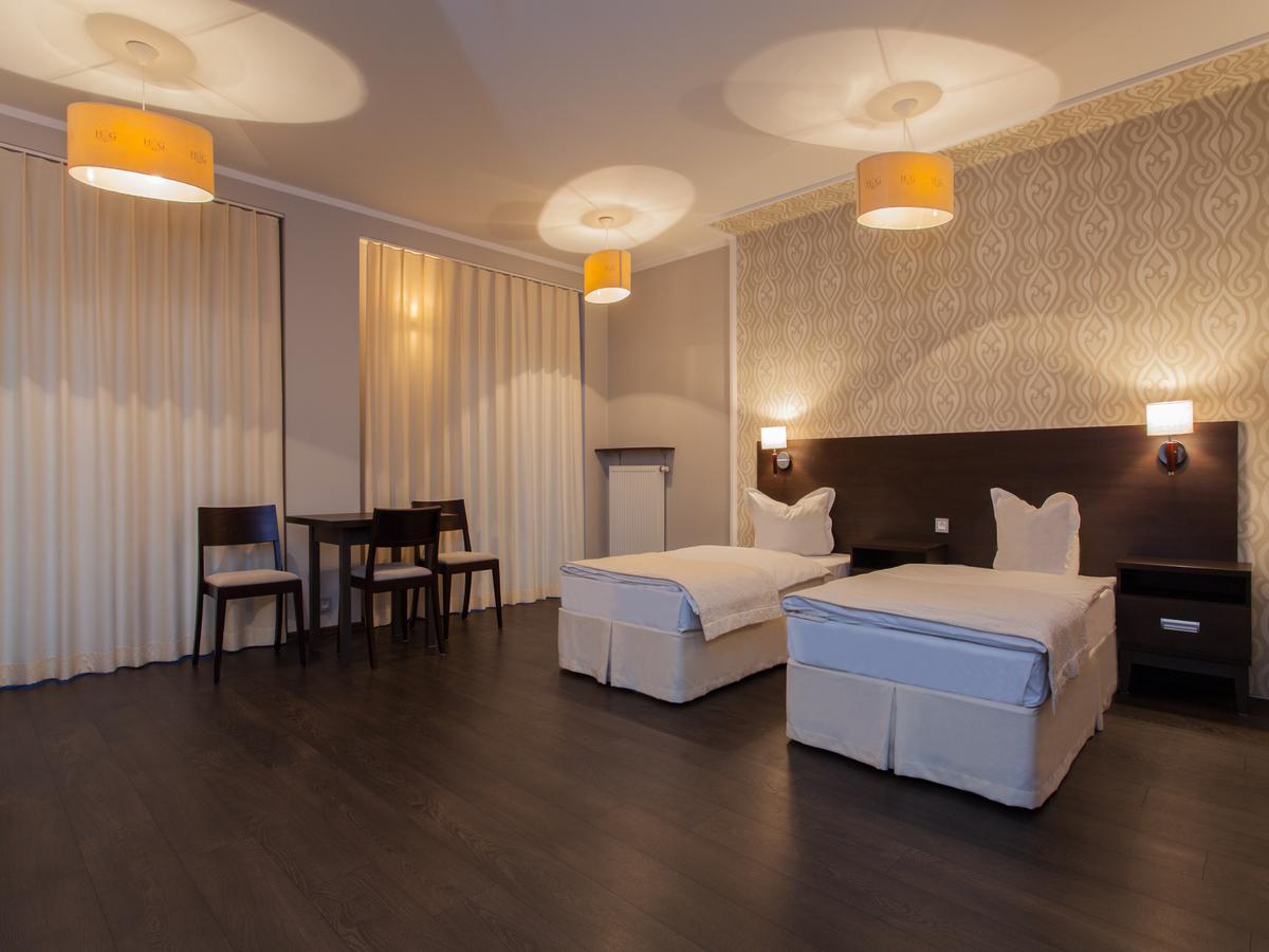 Hotel Grzegorzewski Tuszyn Habitación foto