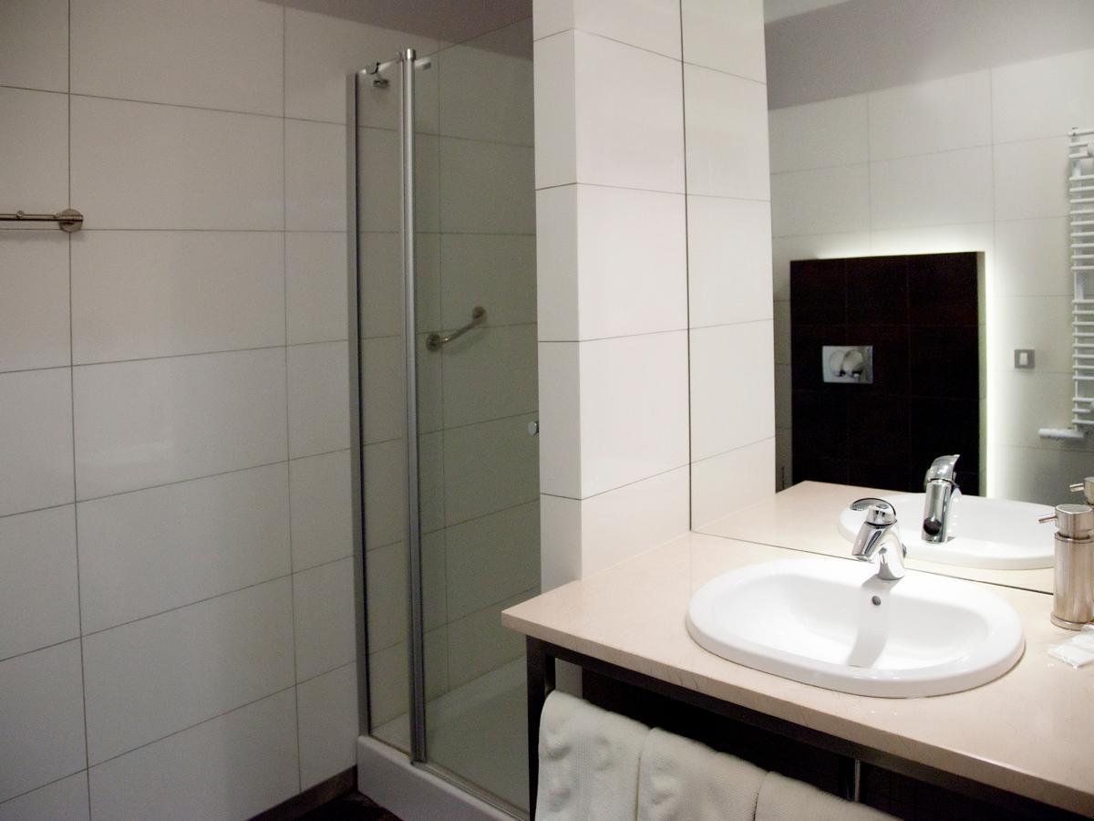Hotel Grzegorzewski Tuszyn Habitación foto