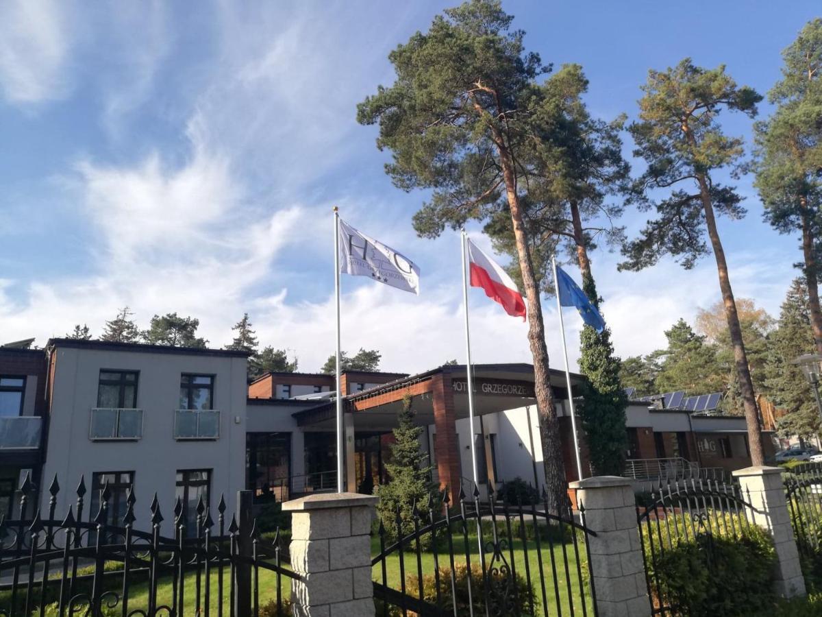 Hotel Grzegorzewski Tuszyn Exterior foto